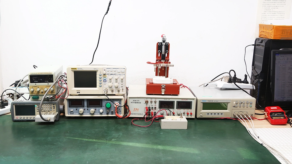 Material inspection instrument